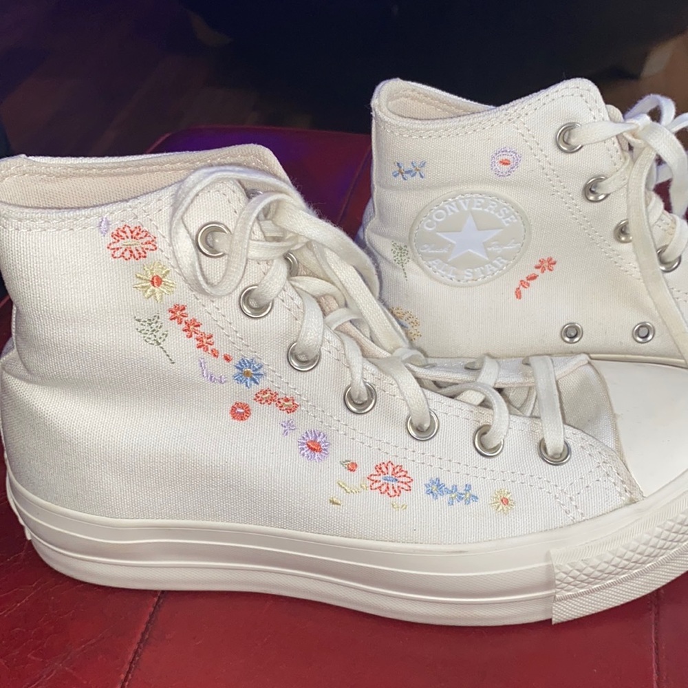 Conver platform high top